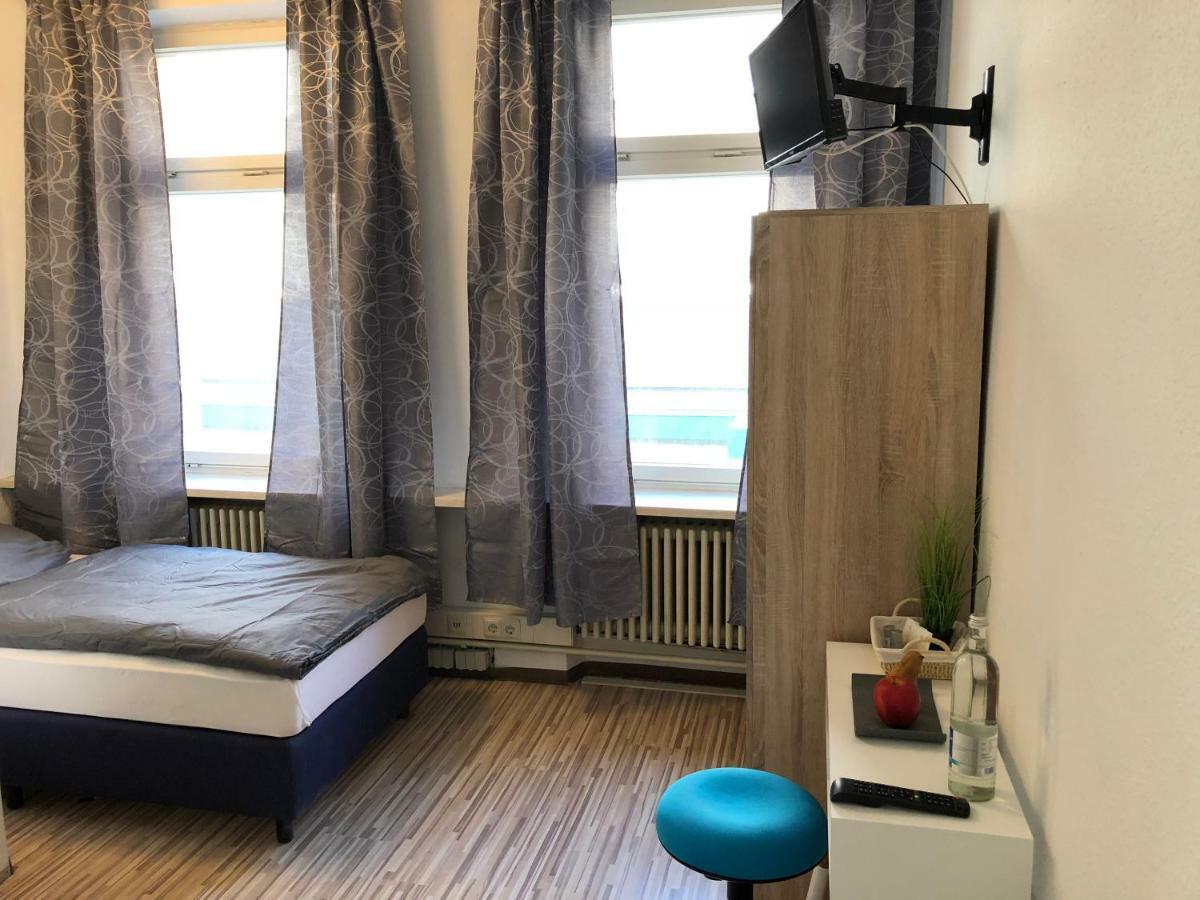 Downtown City - Privaterooms Fuerth Exterior foto